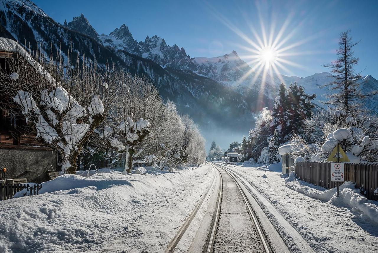 Eden Hotel, Apartments And Chalet Chamonix Les Praz エクステリア 写真